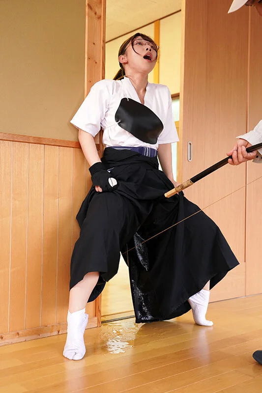 【さつき芽衣、もなみ鈴、岬あずさ】陸上部と弓道部員が媚薬を盛られ異物オナニーからのアクメセックス【PIYO-188】